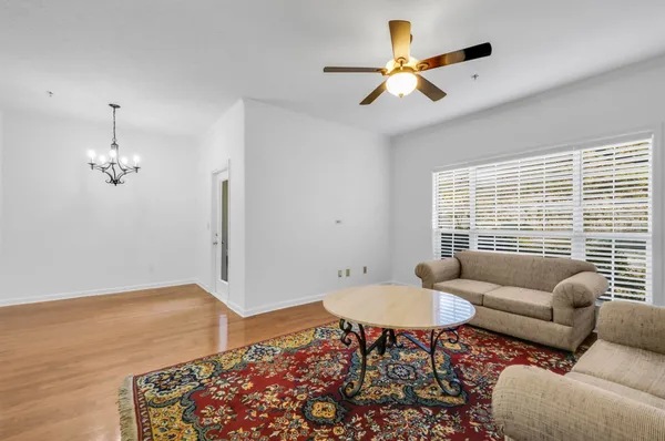 $3,300 | 2025 Woodmont Boulevard, Unit 106, Nashville, TN 37215