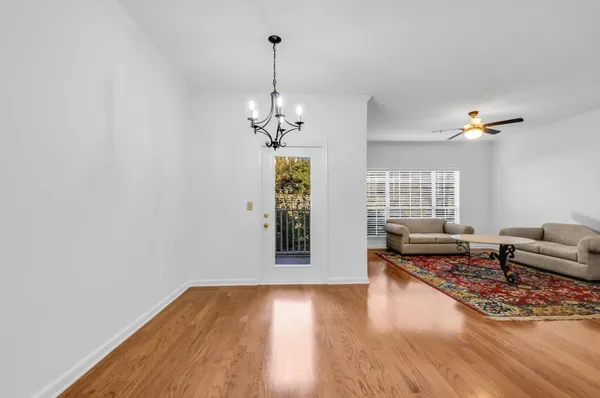 $3,300 | 2025 Woodmont Boulevard, Unit 106, Nashville, TN 37215