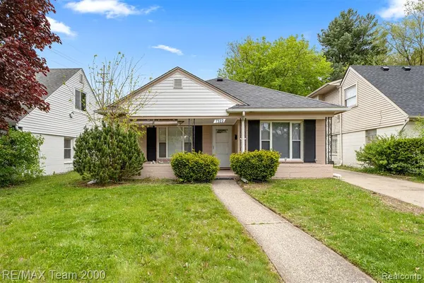 $1,650 | 7322 Fenton Street, Dearborn Heights, MI 48127