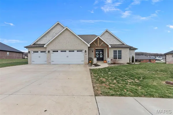 $684,500 | 262 Orange Bowl Dr Cape, Cape Girardeau, MO 63701