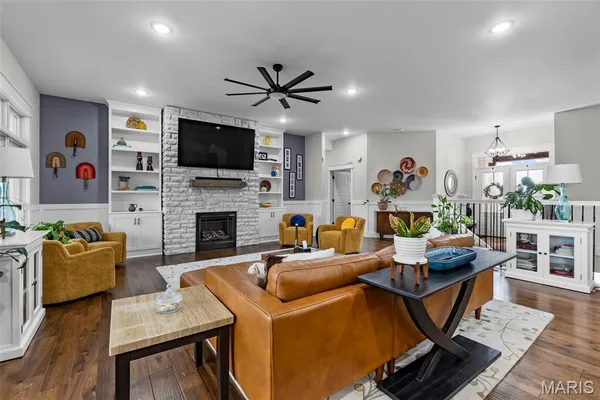 $684,500 | 262 Orange Bowl Dr Cape, Cape Girardeau, MO 63701