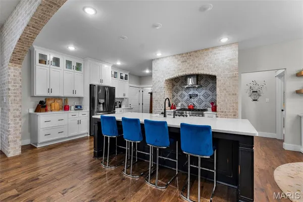 $684,500 | 262 Orange Bowl Dr Cape, Cape Girardeau, MO 63701