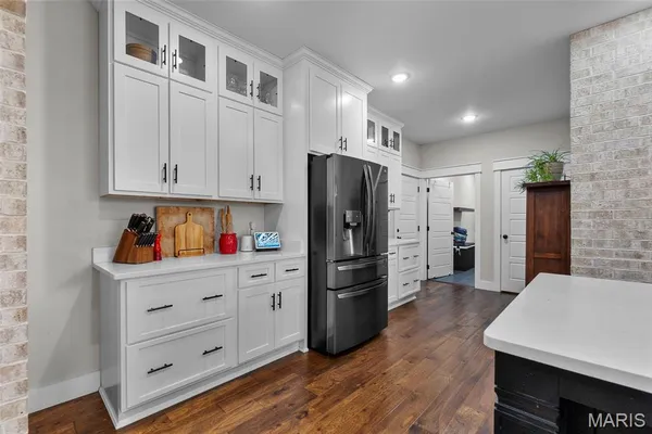 $684,500 | 262 Orange Bowl Dr Cape, Cape Girardeau, MO 63701