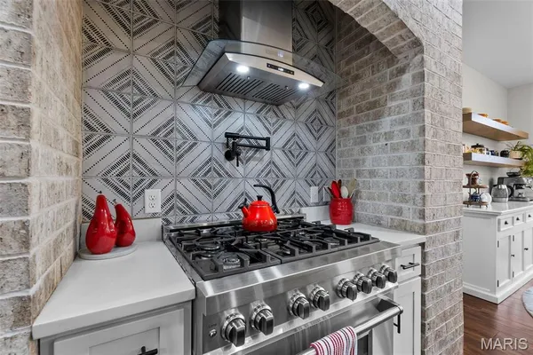 $684,500 | 262 Orange Bowl Dr Cape, Cape Girardeau, MO 63701