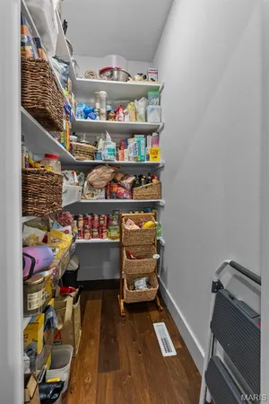 $684,500 | 262 Orange Bowl Dr Cape, Cape Girardeau, MO 63701