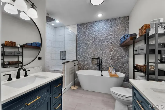 $704,900 | 262 Orange Bowl Dr Cape, Cape Girardeau, MO 63701