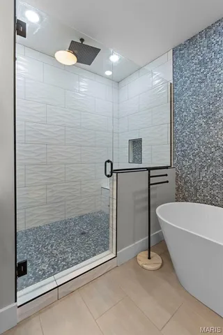 $704,900 | 262 Orange Bowl Dr Cape, Cape Girardeau, MO 63701