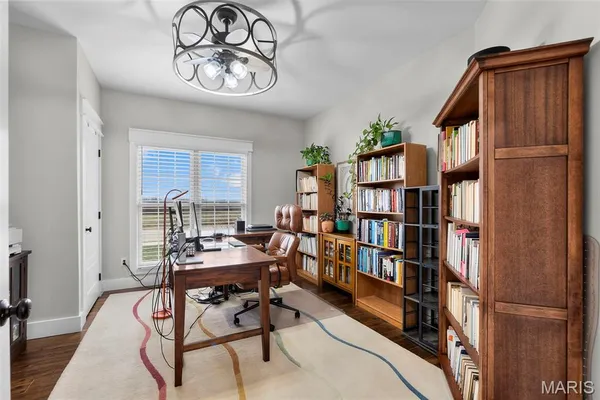 $684,500 | 262 Orange Bowl Dr Cape, Cape Girardeau, MO 63701