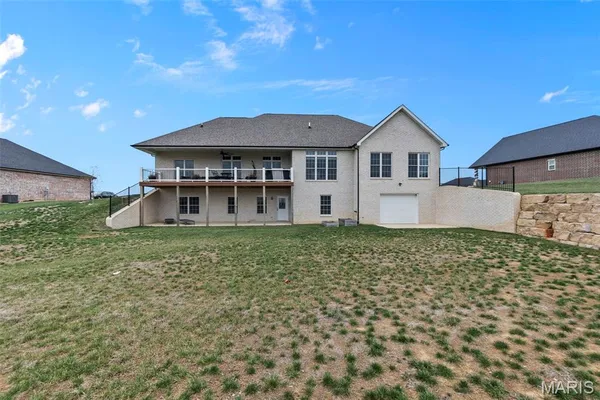 $684,500 | 262 Orange Bowl Dr Cape, Cape Girardeau, MO 63701