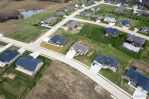 $684,500 | 262 Orange Bowl Dr Cape, Cape Girardeau, MO 63701