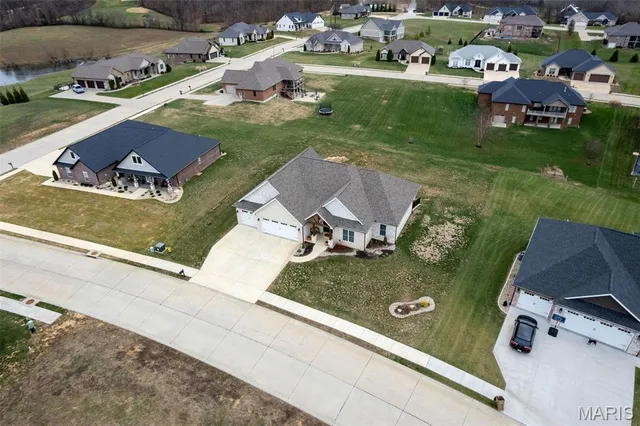 $704,900 | 262 Orange Bowl Dr Cape, Cape Girardeau, MO 63701