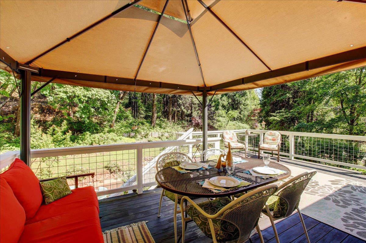 13784 Greenhorn Road Grass Valley, CA 95945 - Photo 25 of 87 Upper Deck off Dining/Living Room