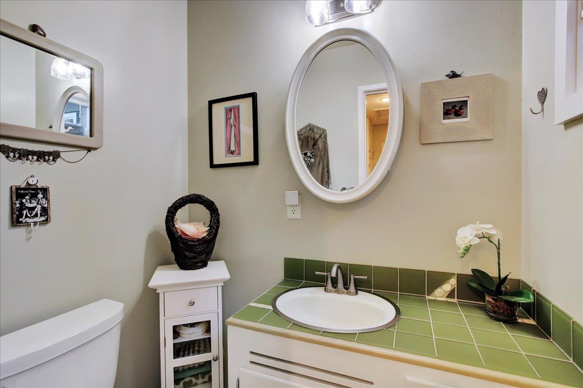 13784 Greenhorn Road Grass Valley, CA 95945 - Photo 33 of 87