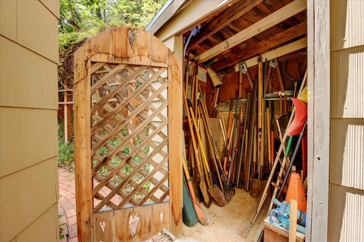 13784 Greenhorn Road Grass Valley, CA 95945 - Photo 65 of 87 Tool Shed Under Pilates Studio