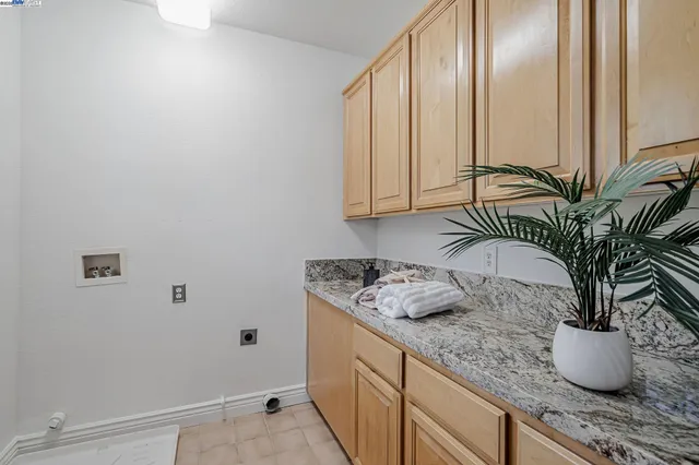 $1,625,000 | 260 Abigail Circle, Danville, CA 94506