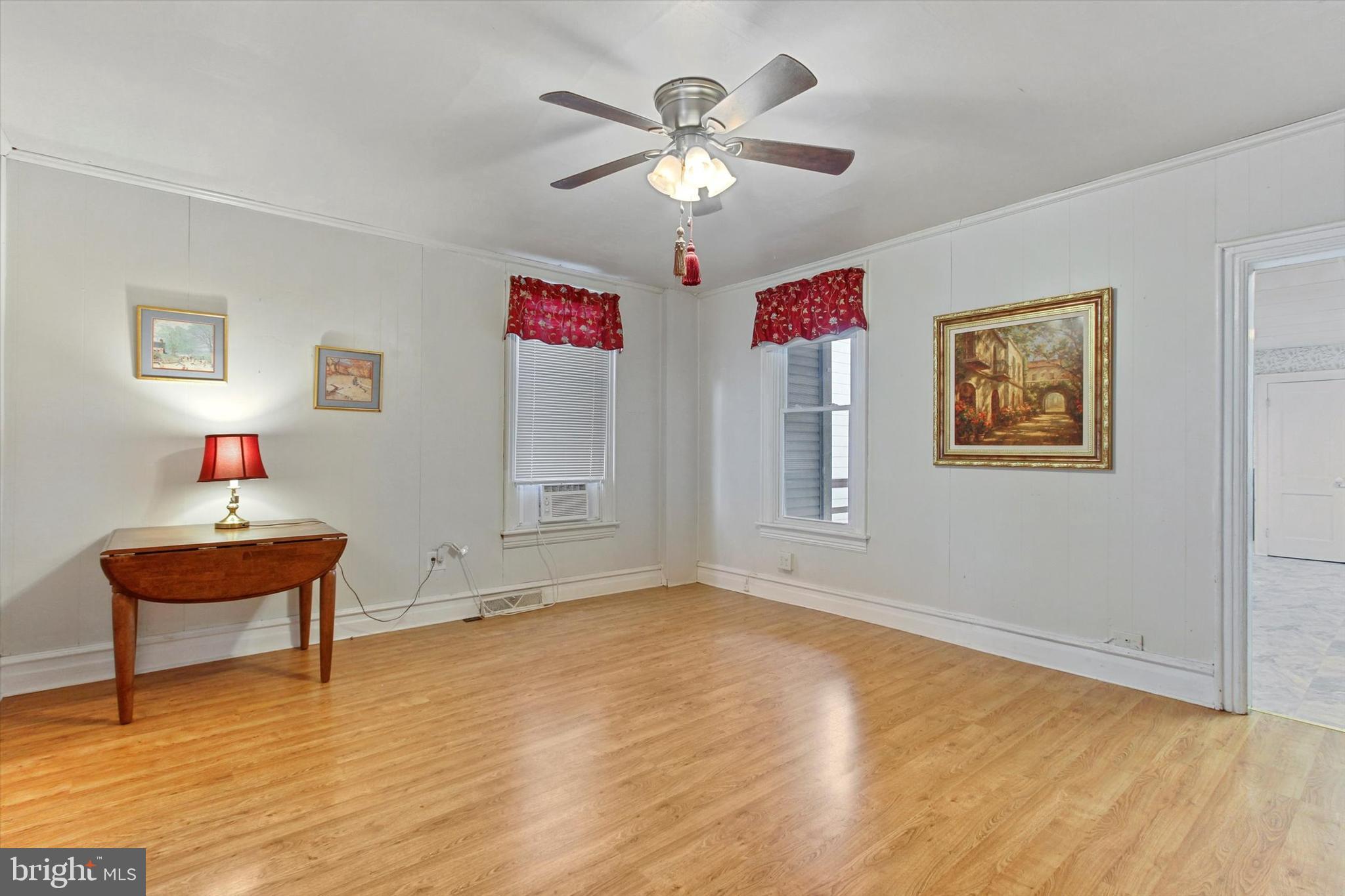 435 Baltimore Street Hanover, PA 17331 - Photo 9 of 30 Gallery Image 9