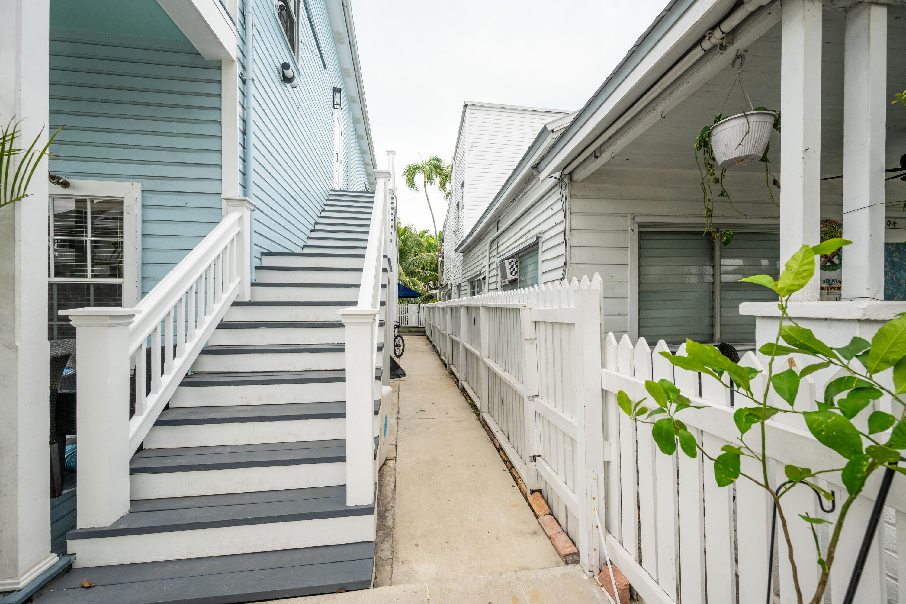 906 Truman Avenue, Unit 2 Key West, FL 33040 - Photo 33 of 33 NDP_1165