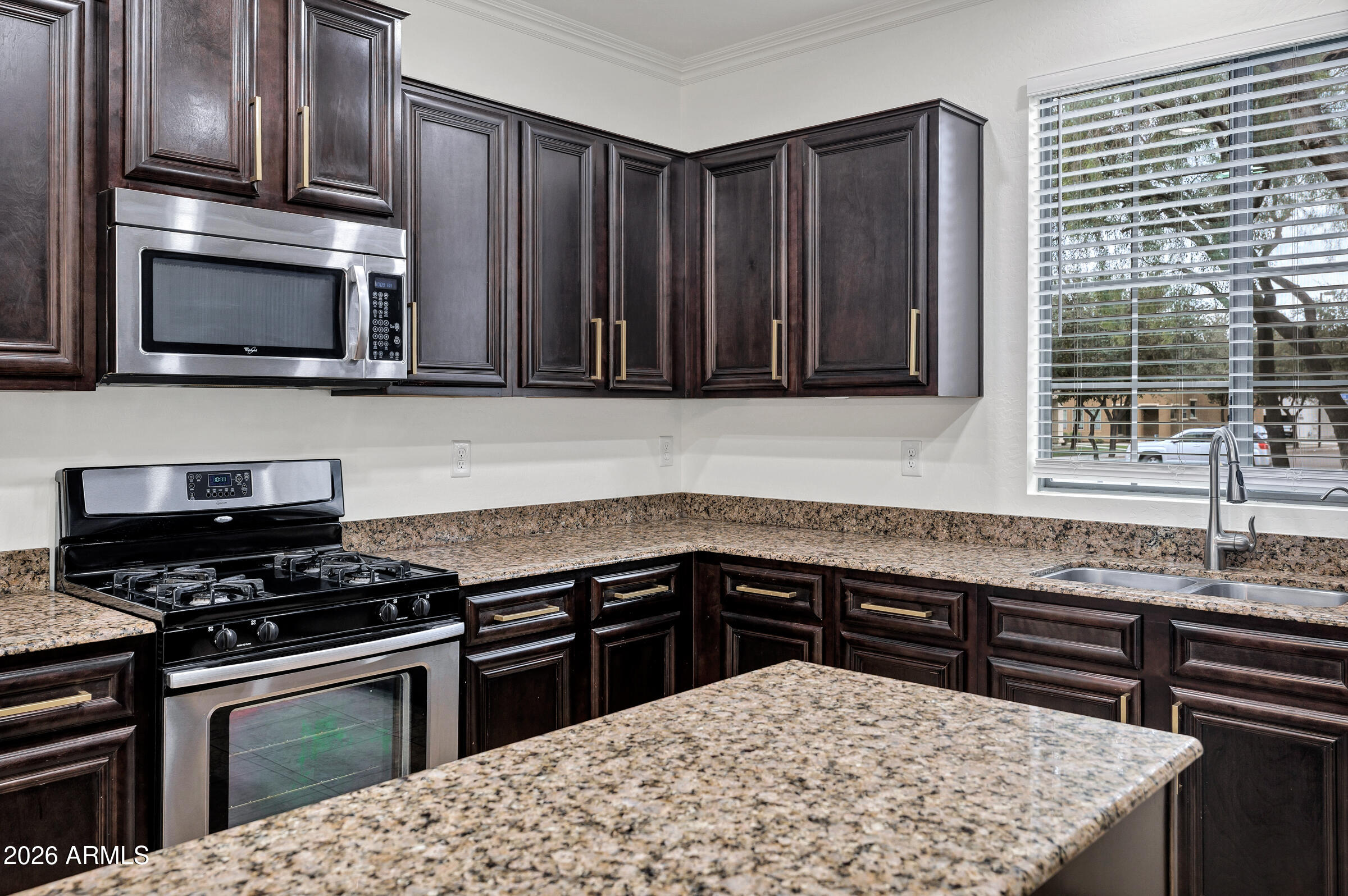 3488 South Seneca Way Gilbert, AZ 85297 - Photo 11 of 42 3488 S Seneca Way-11