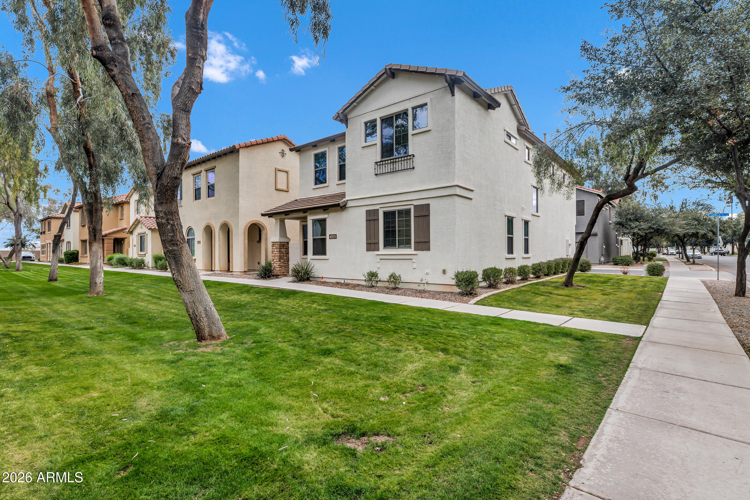 3488 South Seneca Way Gilbert, AZ 85297 - Photo 3 of 42 3488 S Seneca Way-3