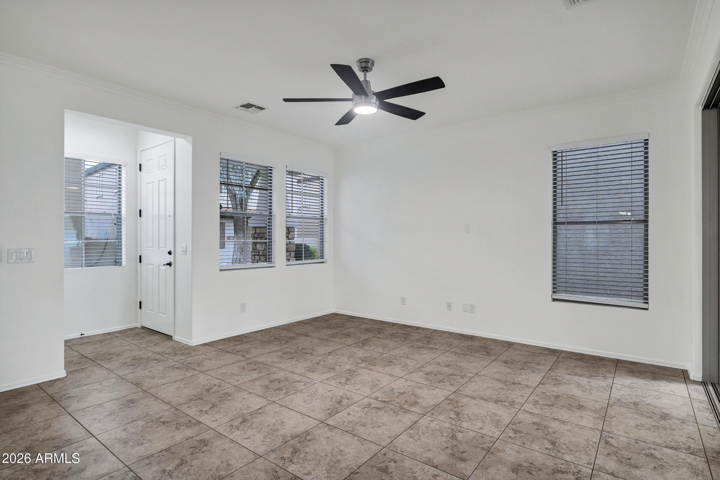 3488 South Seneca Way Gilbert, AZ 85297 - Photo 6 of 42 3488 S Seneca Way-6