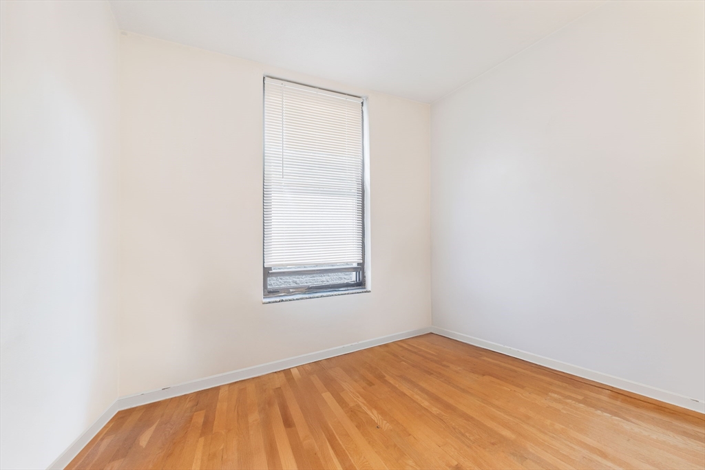 5 North Margin Street, Unit 10 Boston, MA 02113 - Photo 6 of 14 a view of an empty room and a window