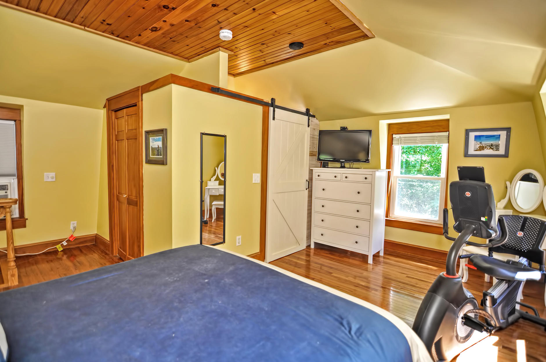 9 Cole Road Marion, MA 02738 - Photo 15 of 34 16 Master Bedroom
