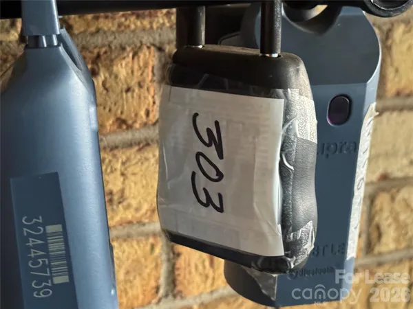 $1,975 | 1323 Queens Road, Unit 303, Charlotte, NC 28207