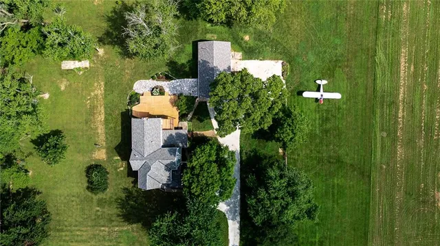 $610,000 | 8894 Ssr-z Highway, Trimble, MO 64492