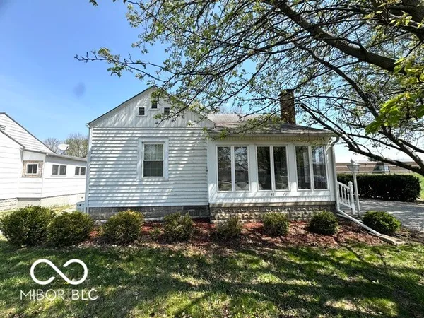 $219,000 | 411 North College Street, Rockville, IN 47872