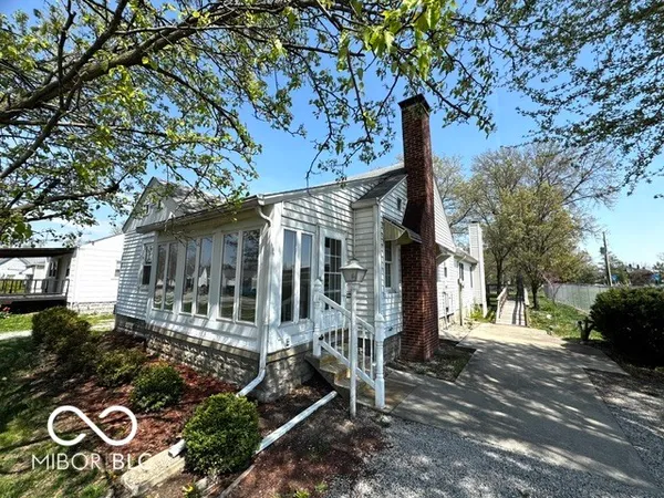 $219,000 | 411 North College Street, Rockville, IN 47872