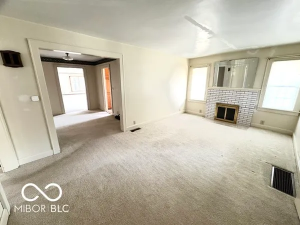 $219,000 | 411 North College Street, Rockville, IN 47872