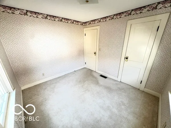 $219,000 | 411 North College Street, Rockville, IN 47872
