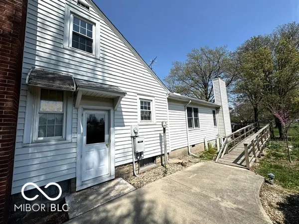 $219,000 | 411 North College Street, Rockville, IN 47872