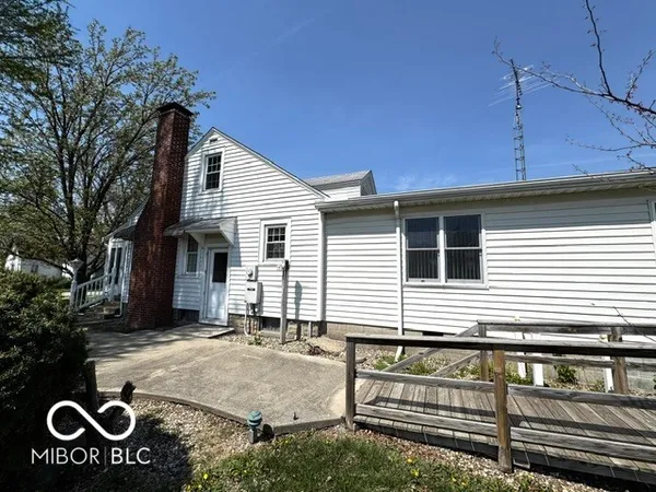 $219,000 | 411 North College Street, Rockville, IN 47872
