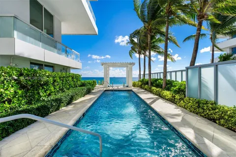 $12,000,000 | 4391 Collins Avenue, Unit 512, Miami Beach, FL 33140