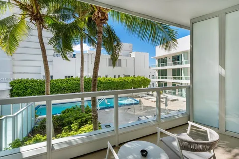 $12,000,000 | 4391 Collins Avenue, Unit 512, Miami Beach, FL 33140