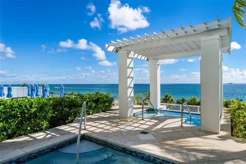 $12,000,000 | 4391 Collins Avenue, Unit 512, Miami Beach, FL 33140