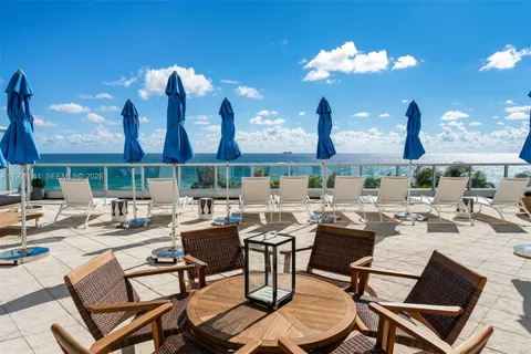 $12,000,000 | 4391 Collins Avenue, Unit 512, Miami Beach, FL 33140