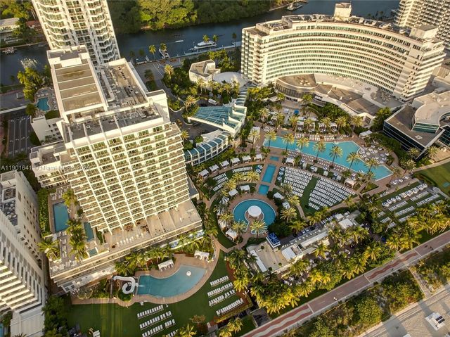 $12,000,000 | 4391 Collins Avenue, Unit 512, Miami Beach, FL 33140