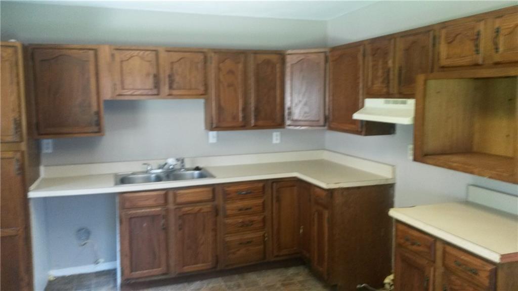 8110 Barry Road Indianapolis, IN 46219 - Photo 2 of 5 Gallery Image 2