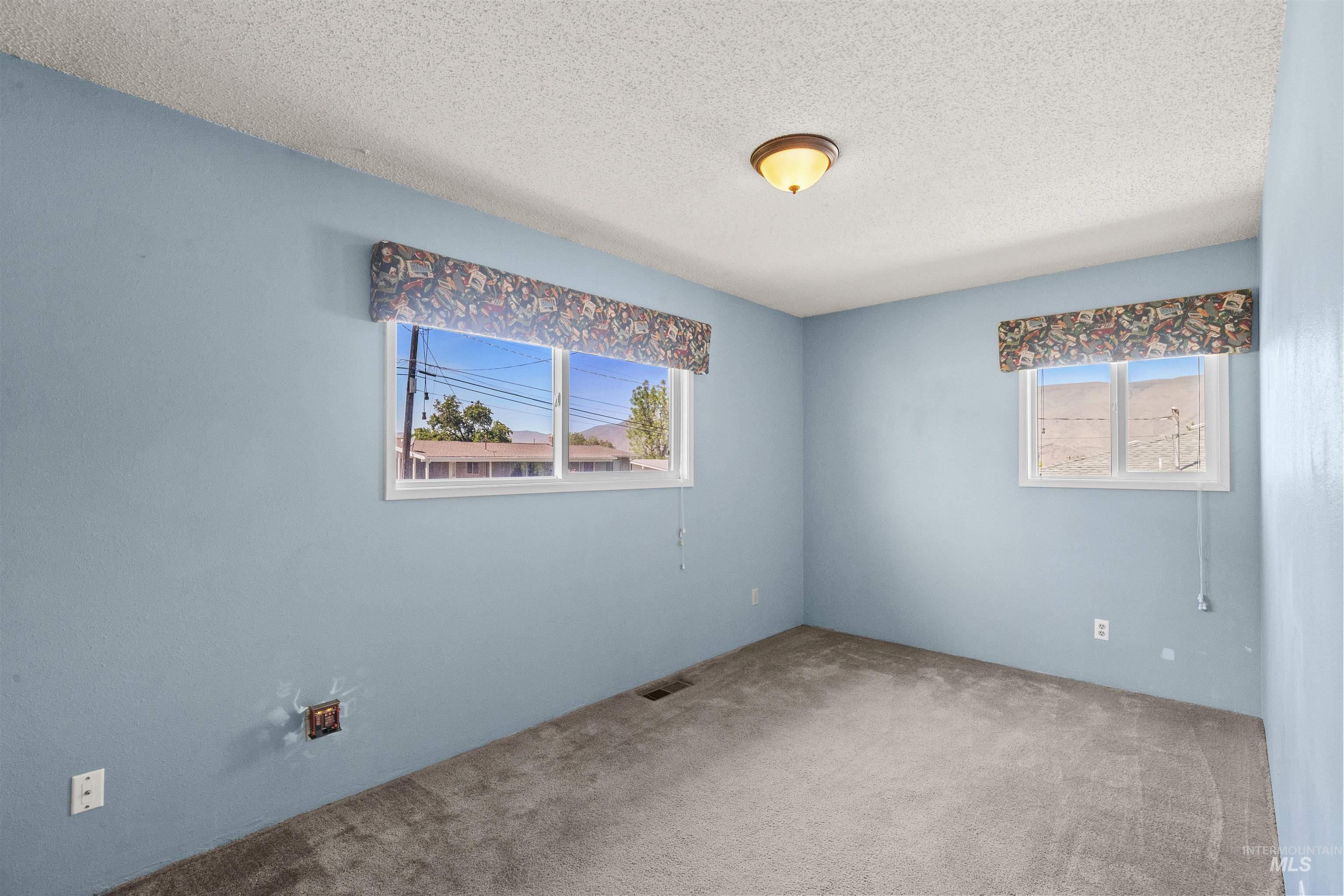 1301 Boston Street Clarkston, WA 99403 - Photo 10 of 48