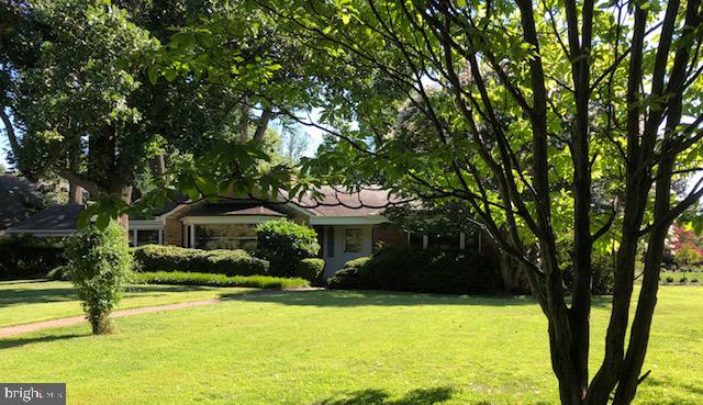 9801 Old Spring Road Kensington, MD 20895 - Photo 3 of 38 Gallery Image 3