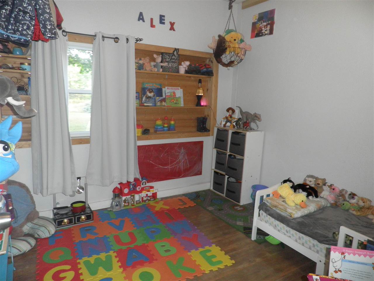 14827 Rosa Road Beulah, MI 49617 - Photo 17 of 25 1867916-16.JPG