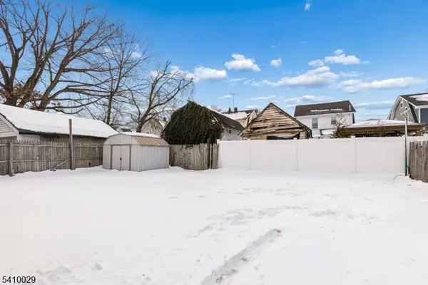 a view of outdoor space yard and patio