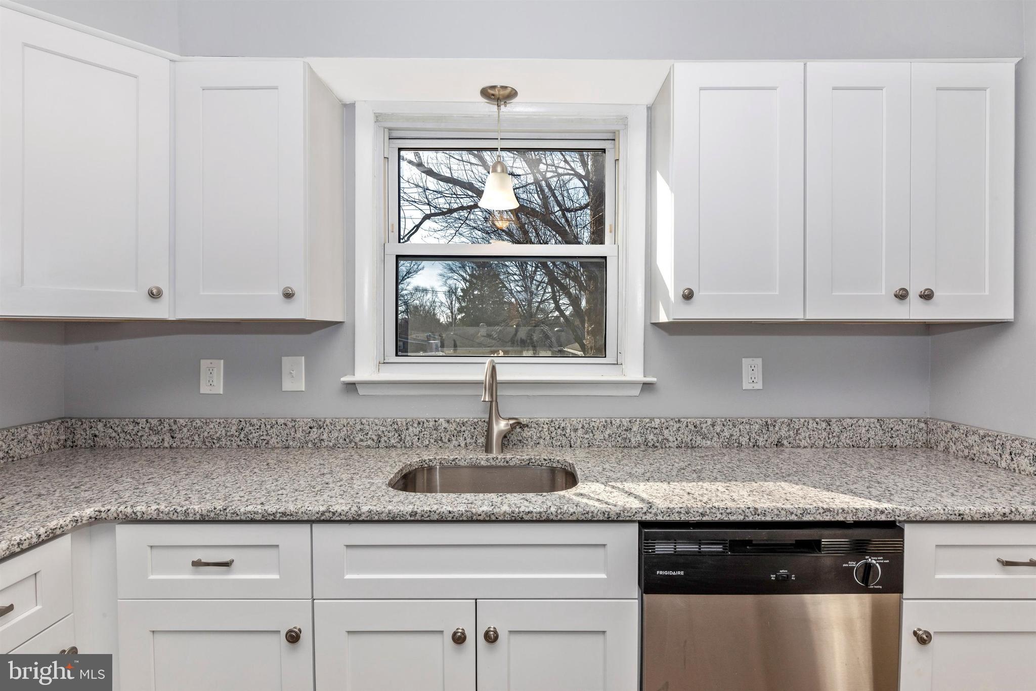 113 Avondale Road Norristown, PA 19403 - Photo 6 of 46 Gallery Image 6