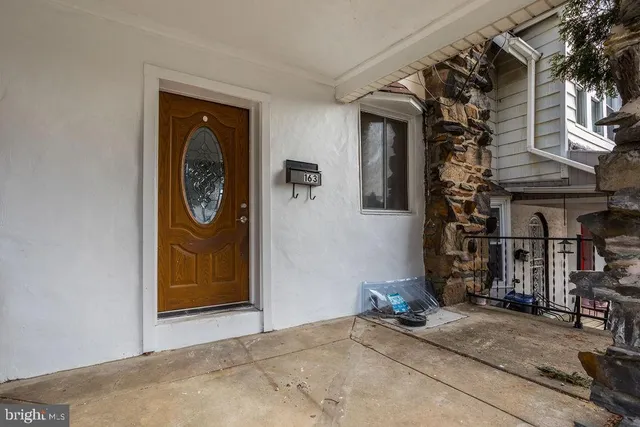 $249,000 | 163 Springton Road, Upper Darby, PA 19082