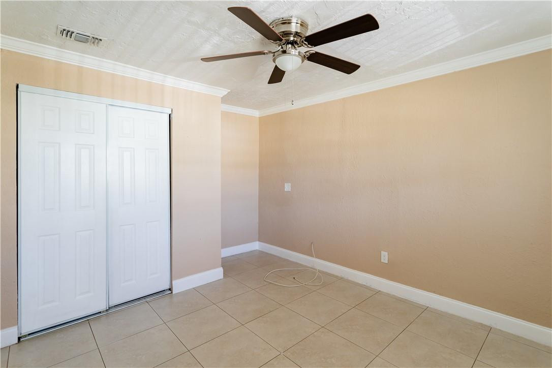 341 West 16th Way Riviera Beach, FL 33404 - Photo 8 of 33 Photo 8