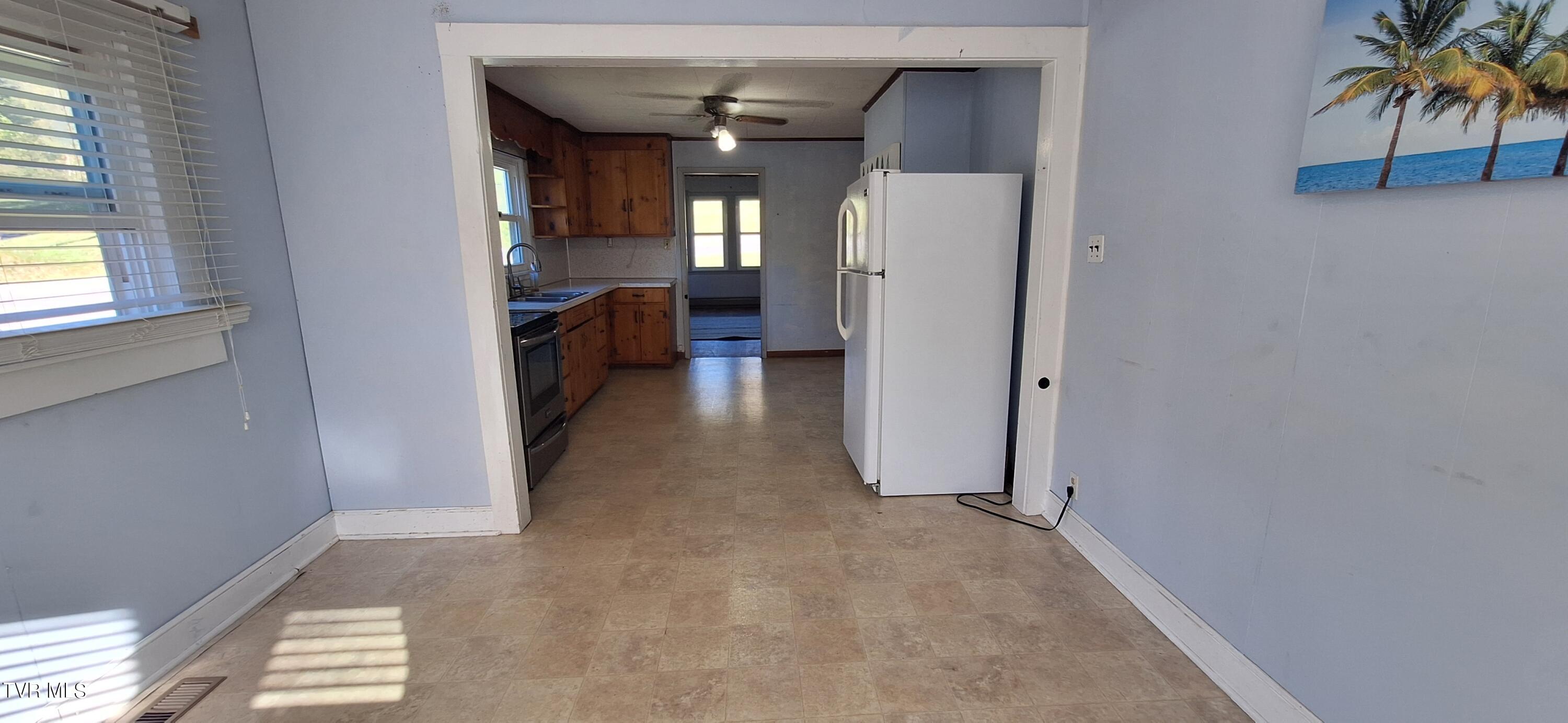 590 Emory Church Road Kingsport, TN 37664 - Photo 11 of 23 20241011_094750