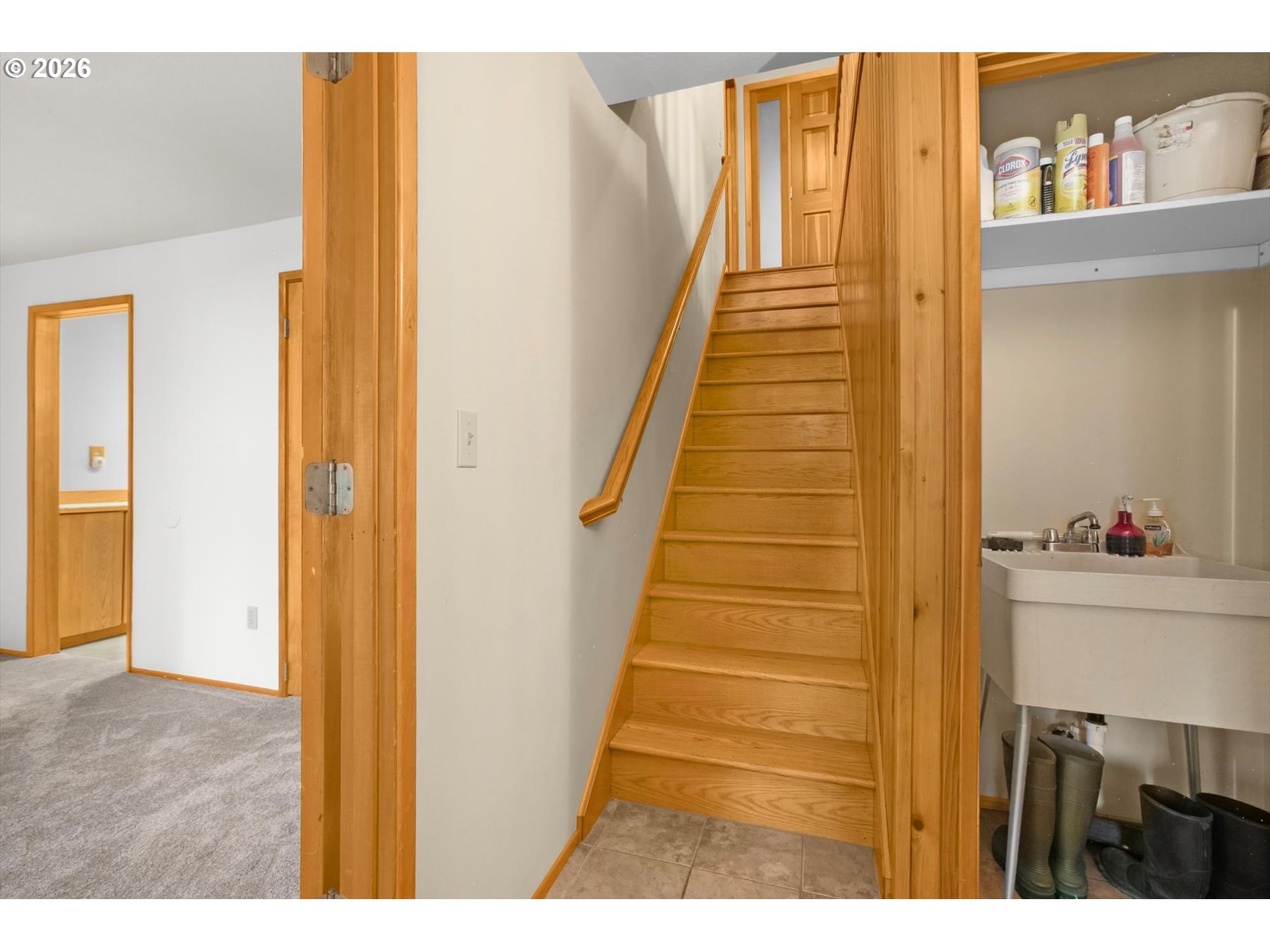 34014 Marys River Estates Road Philomath, OR 97370 - Photo 37 of 48 Staircase