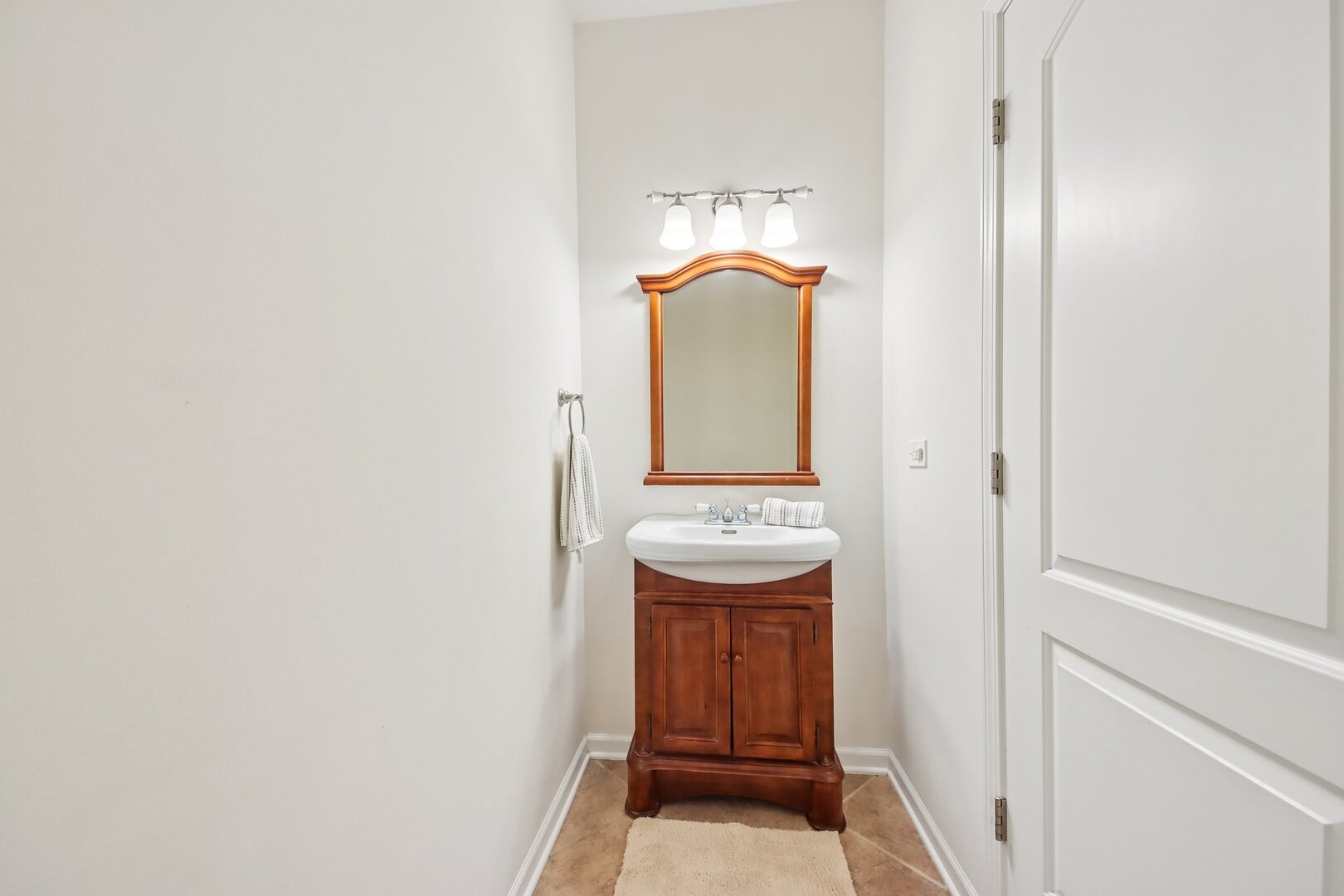 5105 West Flanders Road McHenry, IL 60050 - Photo 15 of 41